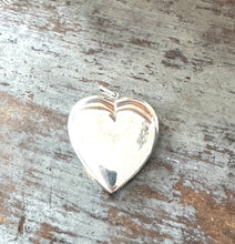 Load image into Gallery viewer, Vintage Sterling Silver Lg Puffy Heart Pendant