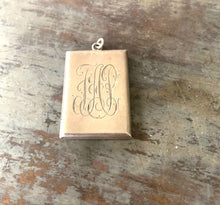 Load image into Gallery viewer, Sterling Silver Art Deco Locket Monogram FAP
